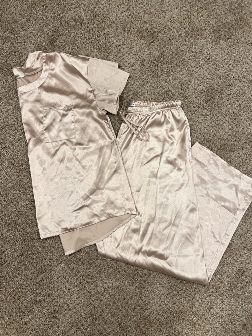 Satin Short-Sleeve Pajama Set in Soft Blush